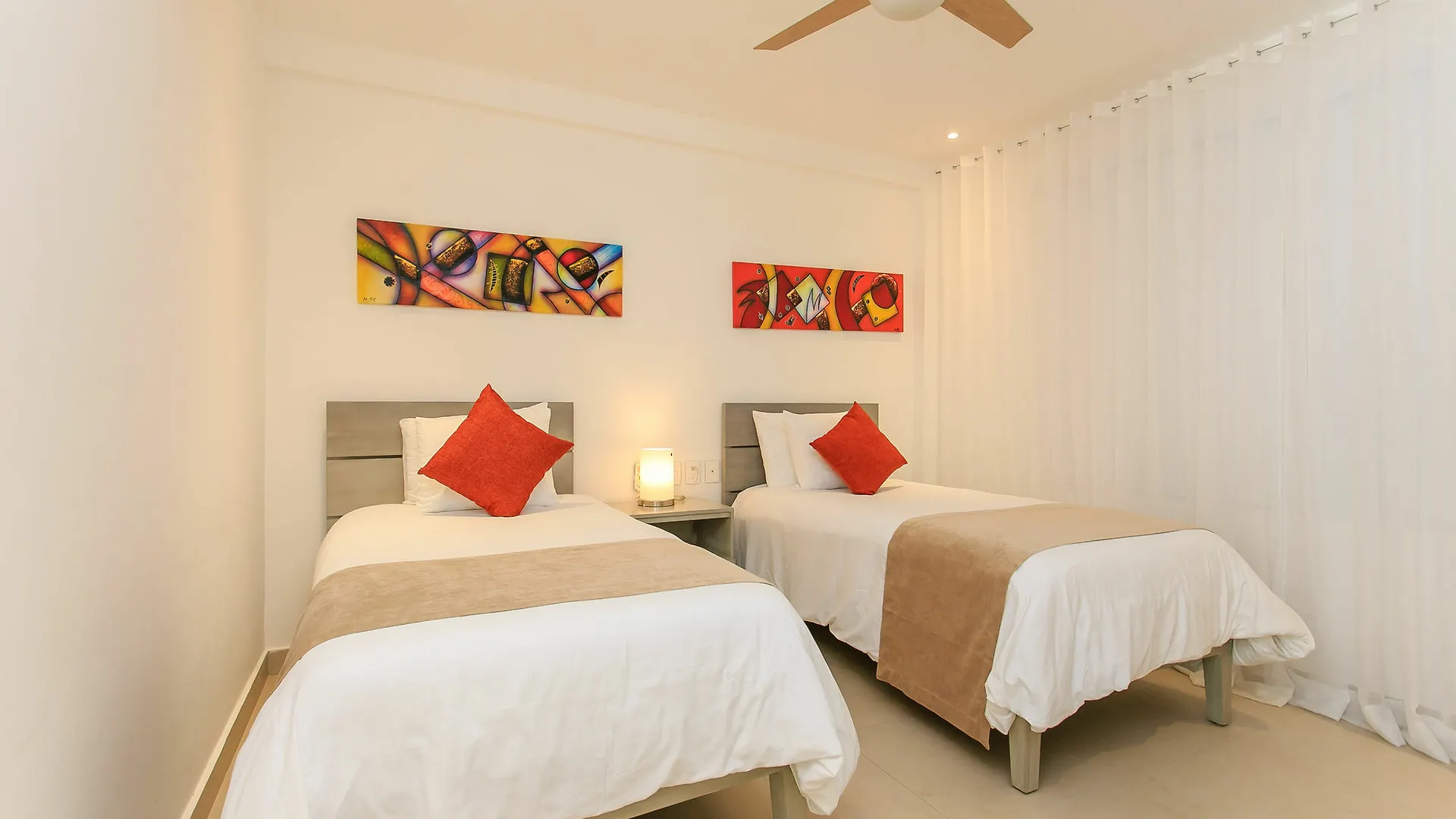 It Building By Playa Moments Daire Playa del Carmen